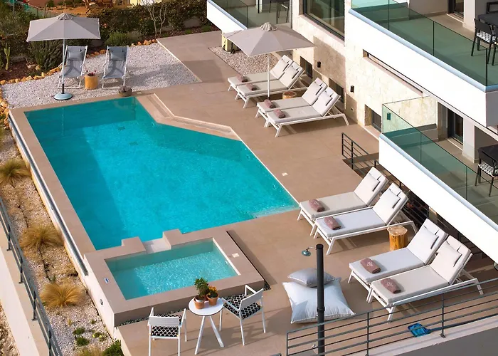 Pachnes Luxury Apartments - Heated Pool, Sea View
