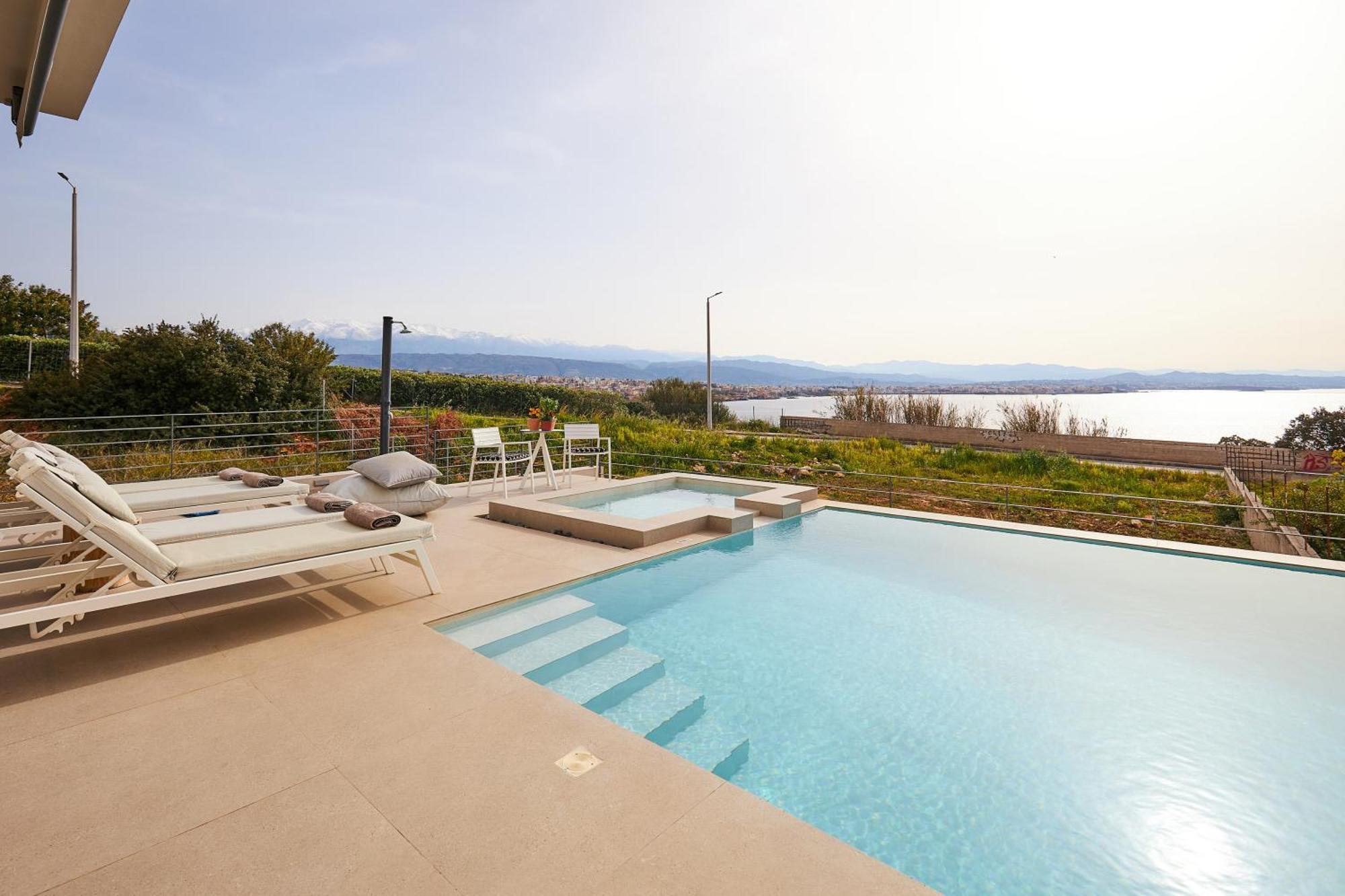 Pachnes Luxury - Heated Pool, Sea View Daire